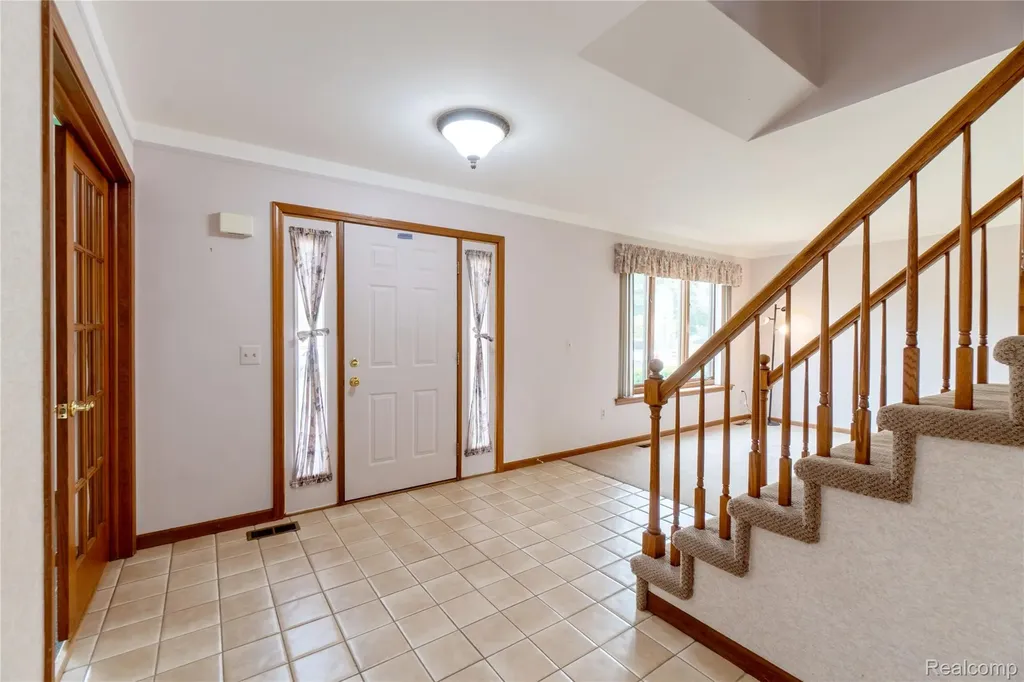19678 Ashley Court Livonia City MI 48152