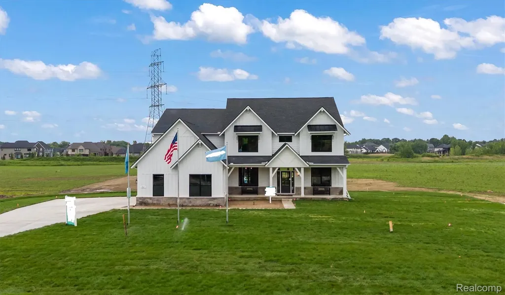 987 Buell Road Oakland Charter Township MI 48363