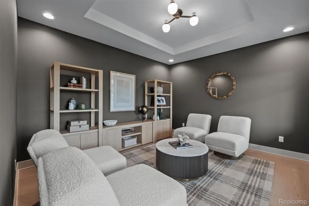 987 Buell Road Oakland Charter Township MI 48363