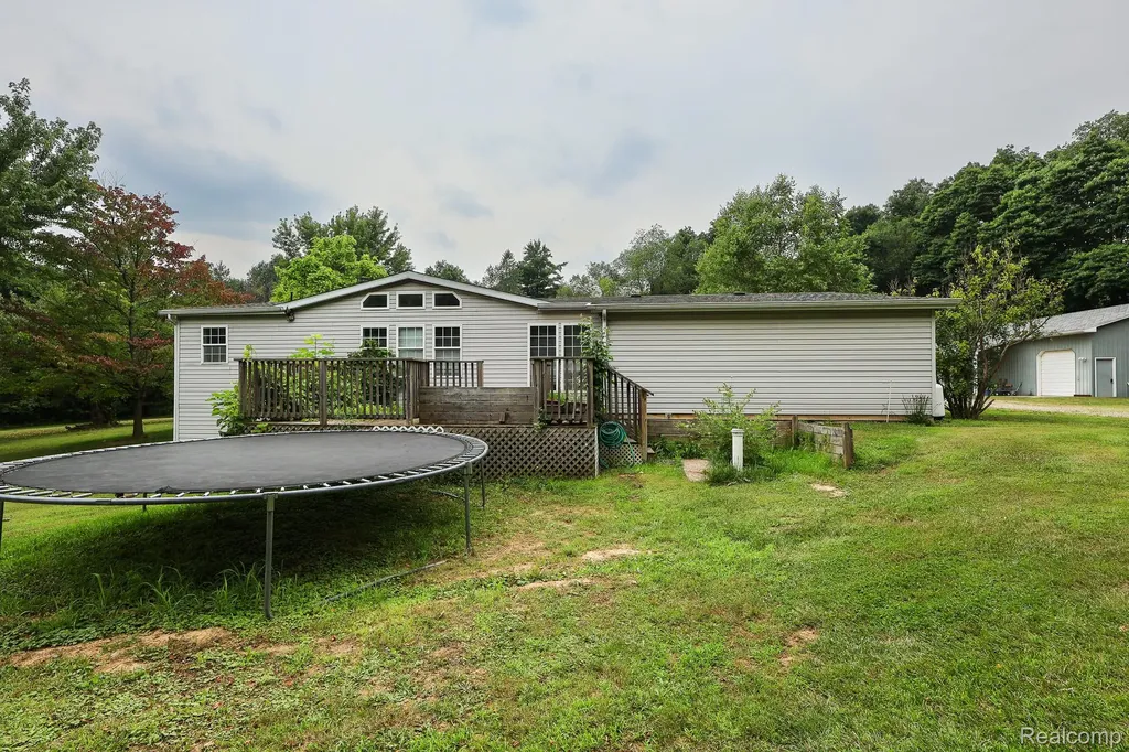 9386 Henderson Road Forest Township MI 48463