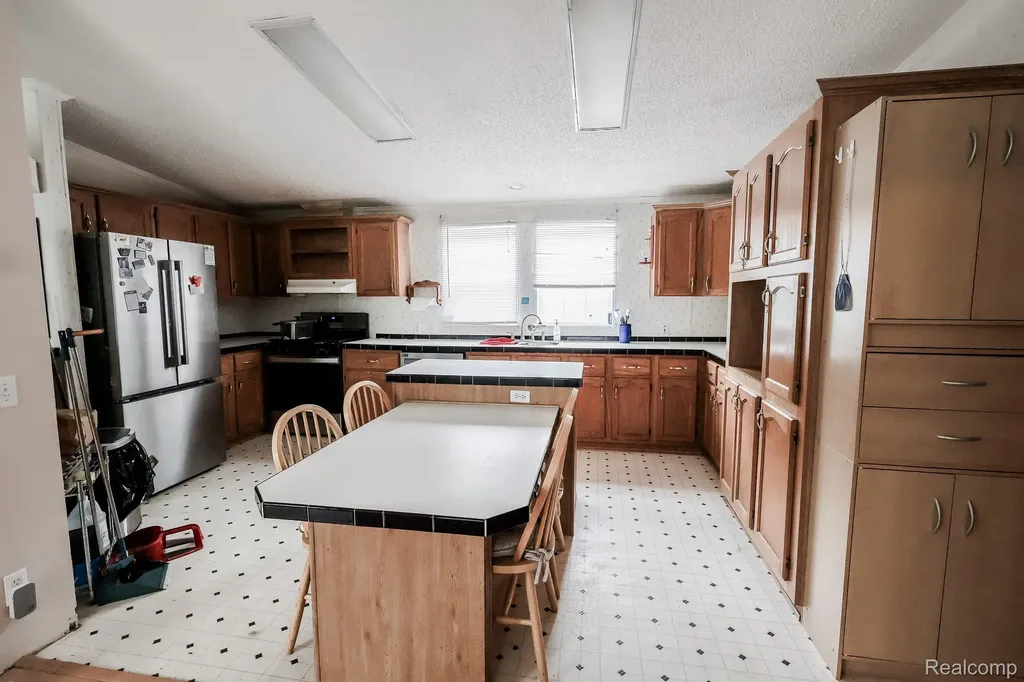 9386 Henderson Road Forest Township MI 48463