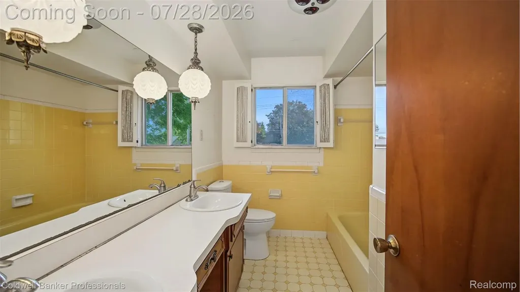 430 Spezia Drive Oxford Charter Township MI 48371