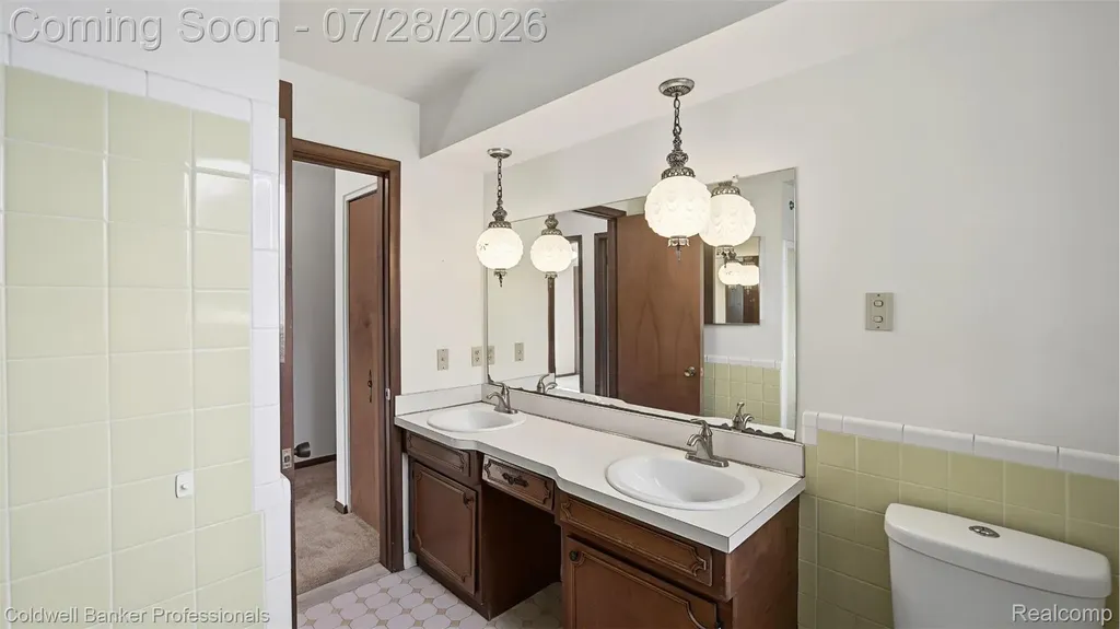 430 Spezia Drive Oxford Charter Township MI 48371