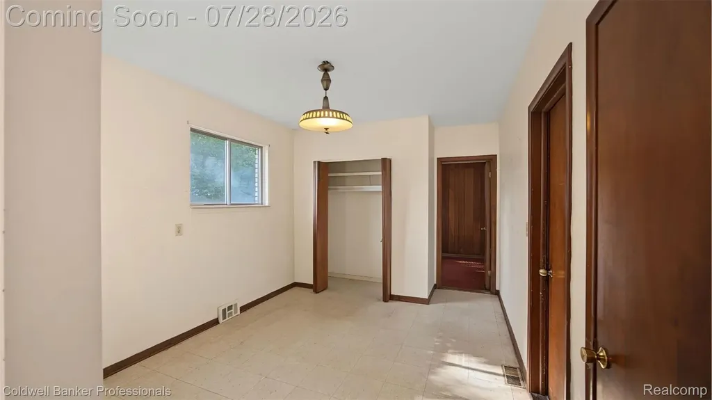 430 Spezia Drive Oxford Charter Township MI 48371