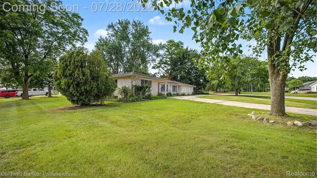 430 Spezia Drive Oxford Charter Township MI 48371