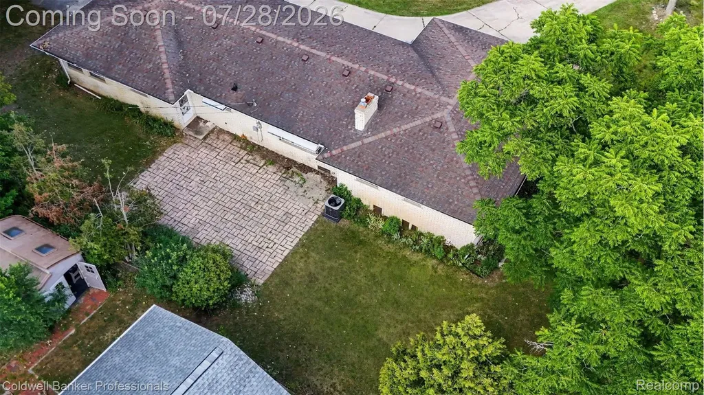430 Spezia Drive Oxford Charter Township MI 48371