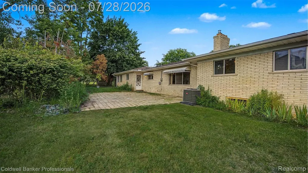 430 Spezia Drive Oxford Charter Township MI 48371
