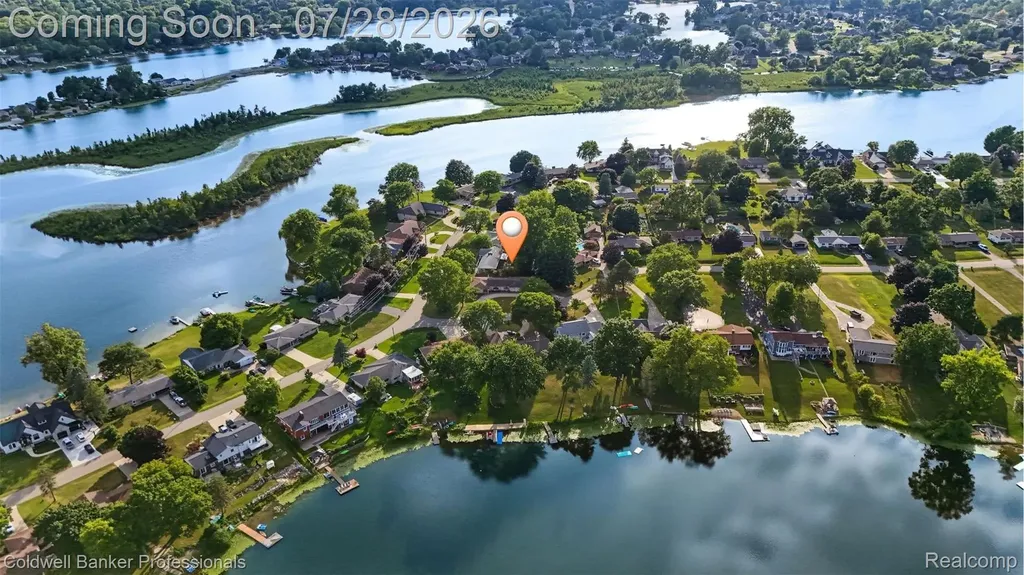 430 Spezia Drive Oxford Charter Township MI 48371