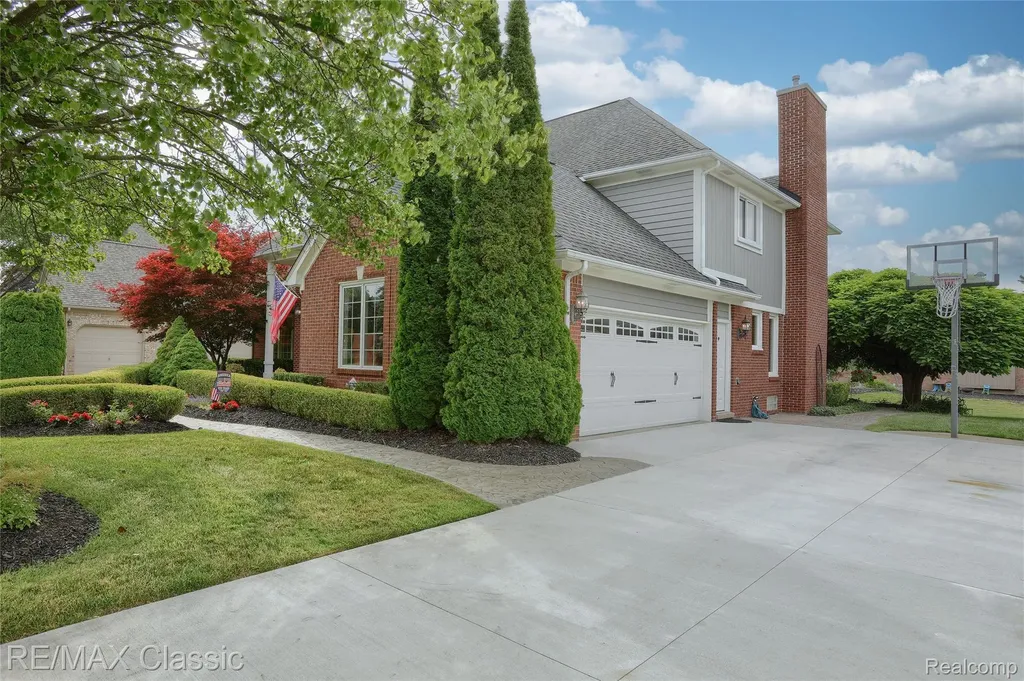 4434 Chablis Drive Sterling Heights City MI 48314
