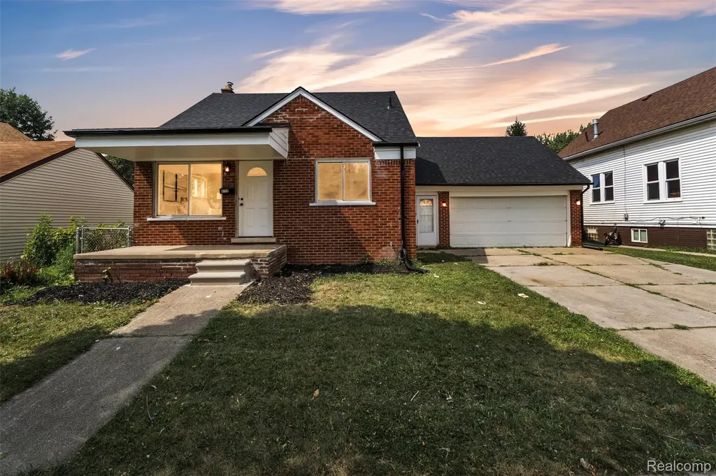 8712 Whitlock Avenue Dearborn City MI 48126