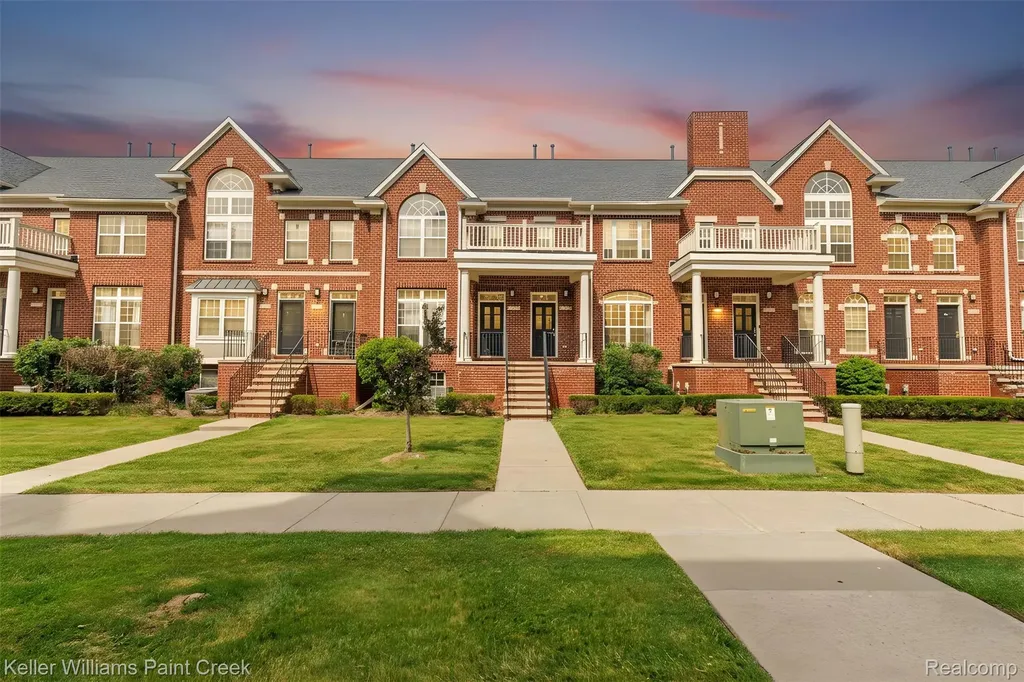 1424 Ashford Court Troy City MI 48084