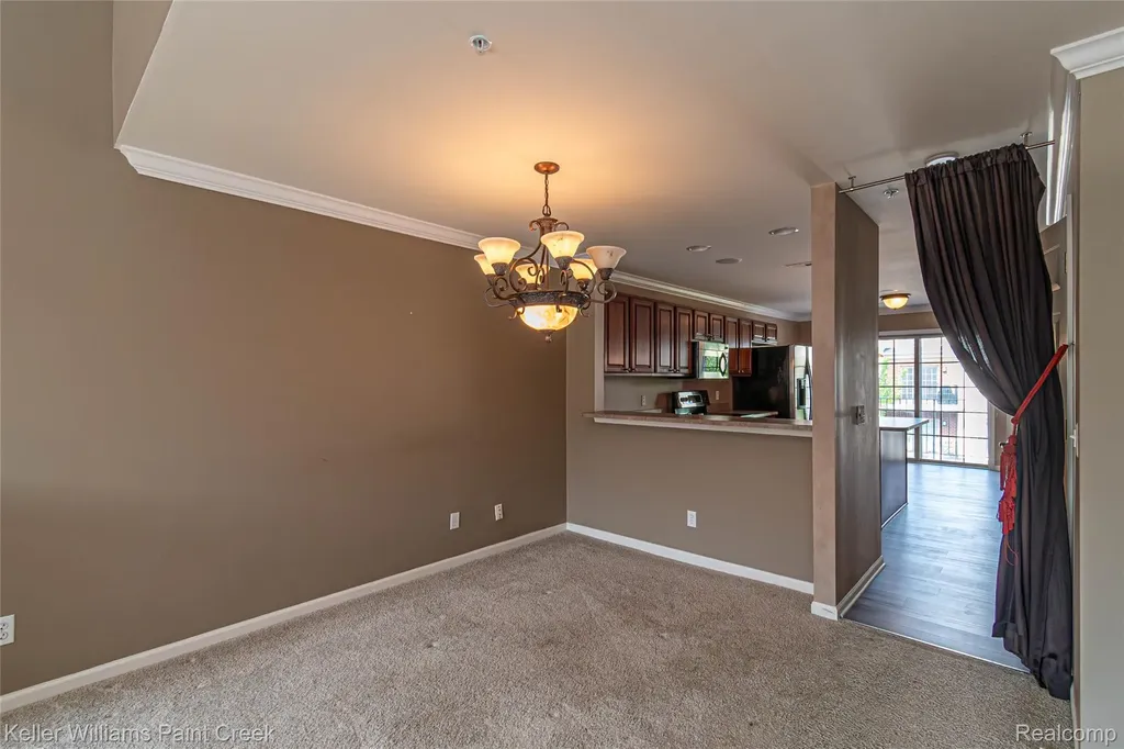 1424 Ashford Court Troy City MI 48084