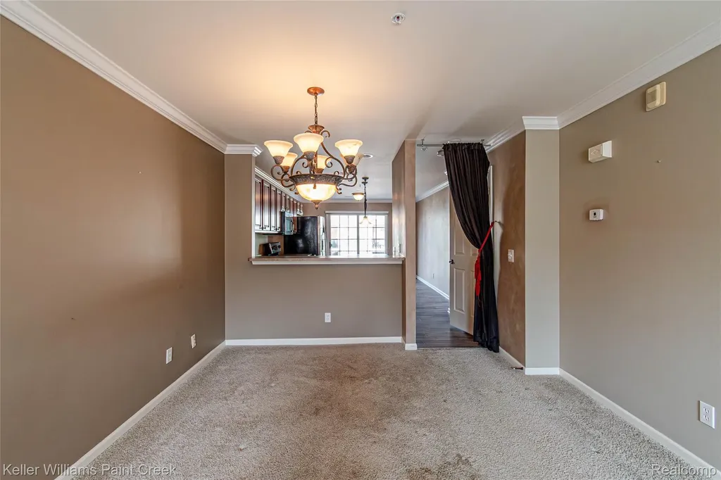 1424 Ashford Court Troy City MI 48084