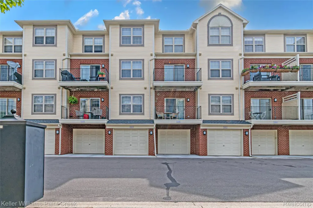 1424 Ashford Court Troy City MI 48084