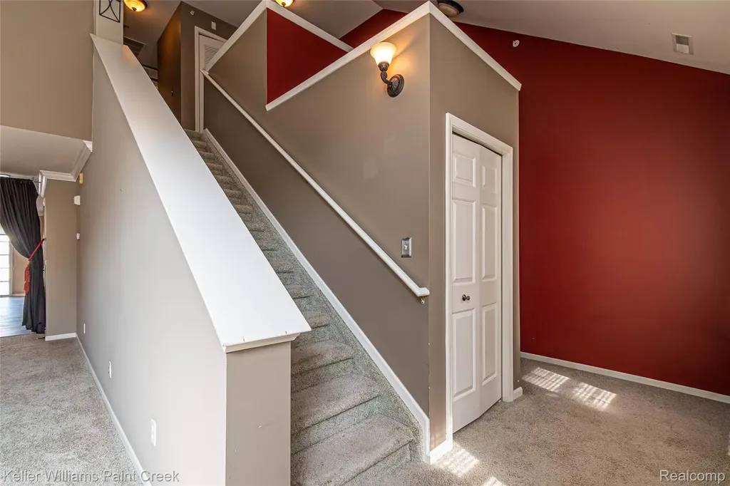 1424 Ashford Court Troy City MI 48084