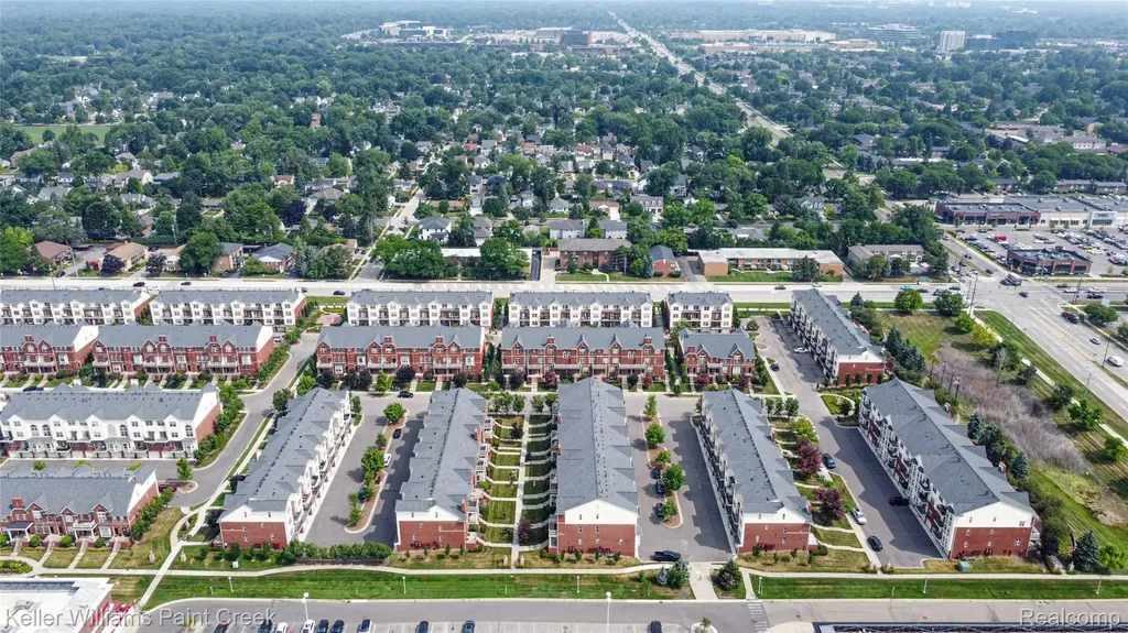 1424 Ashford Court Troy City MI 48084