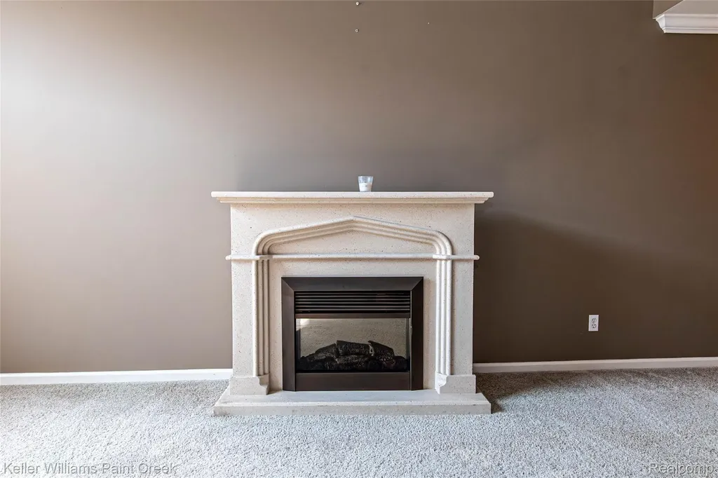 1424 Ashford Court Troy City MI 48084
