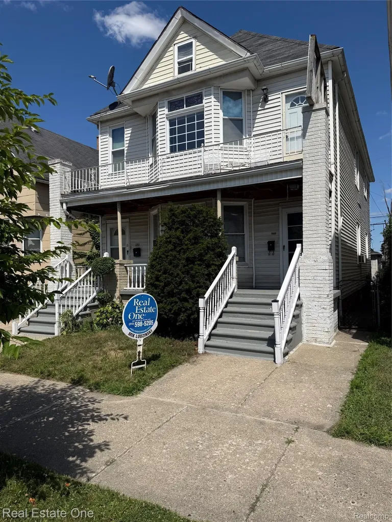 2293 Poland Street Hamtramck City MI 48212