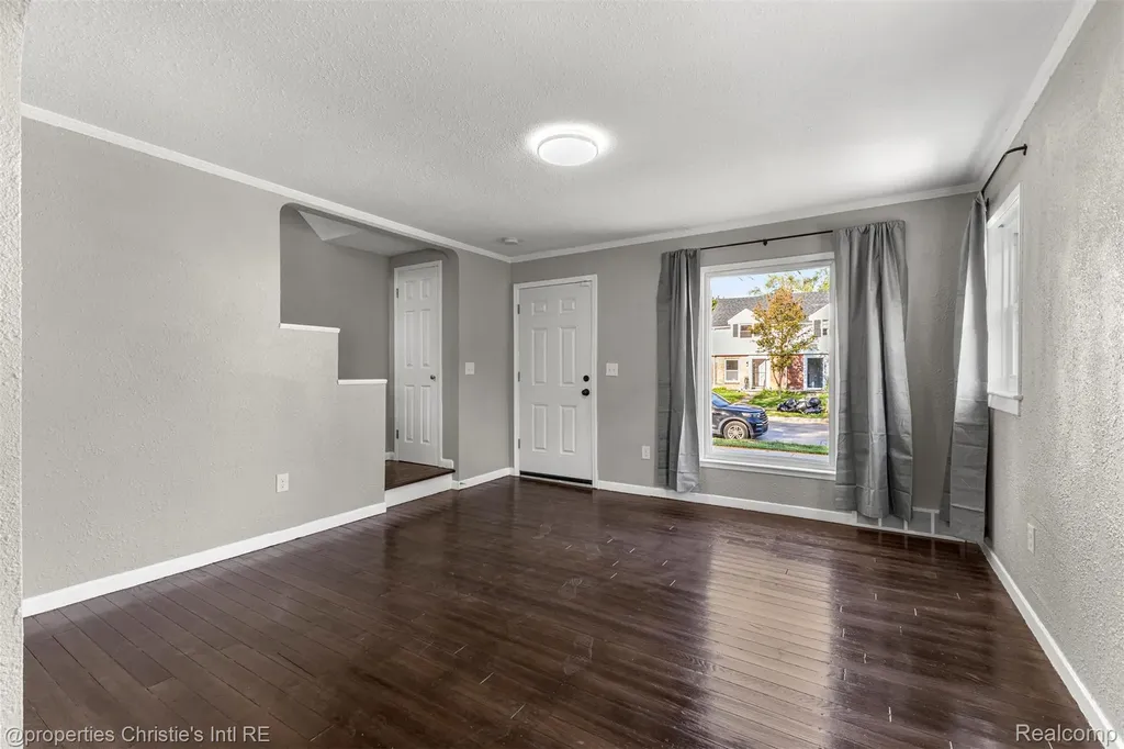 10842-38 Nottingham Road Detroit City MI 48224