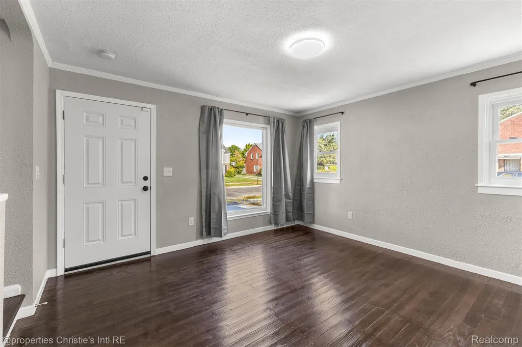 10842-38 Nottingham Road Detroit City MI 48224