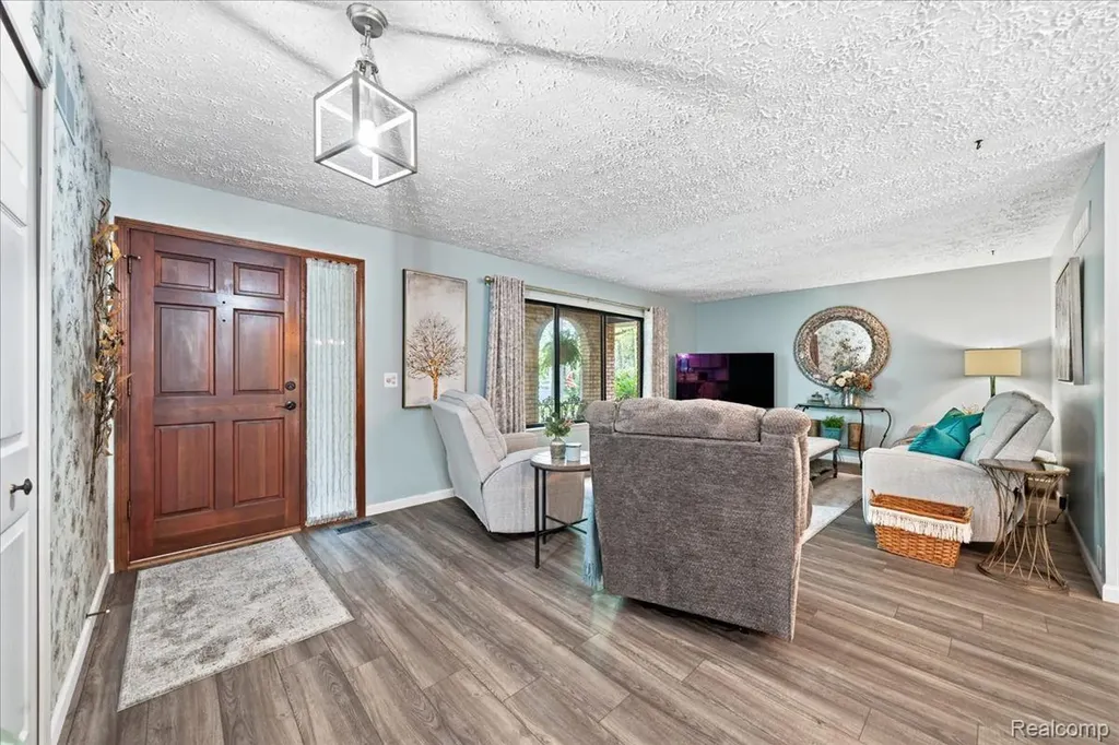 1600 Moffat Addison Township MI 48367