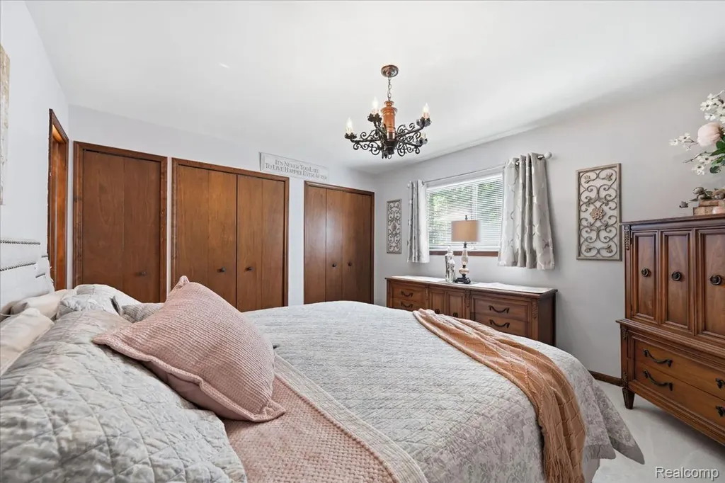 1600 Moffat Addison Township MI 48367