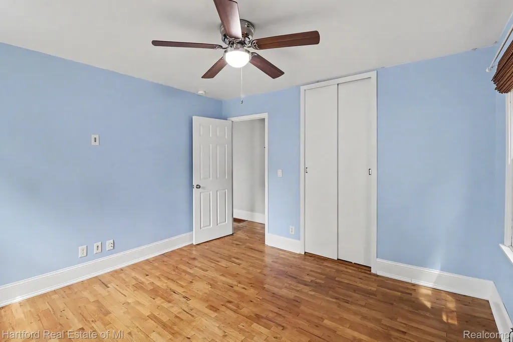 3820 Ingham Street Lansing City MI 48911