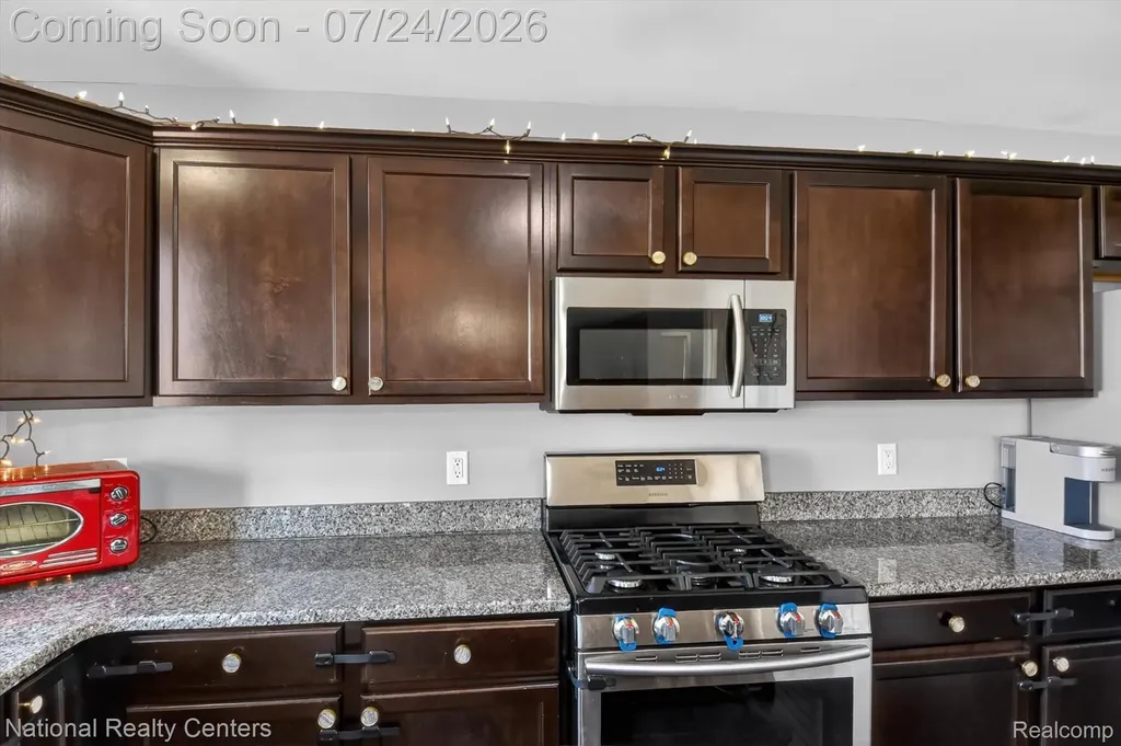 33512 Sand Piper Drive Romulus City MI 48174
