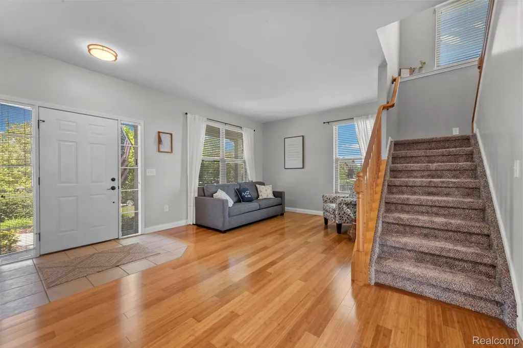 981 Coventry Court Oxford Charter Township MI 48371