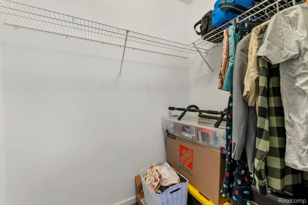 981 Coventry Court Oxford Charter Township MI 48371
