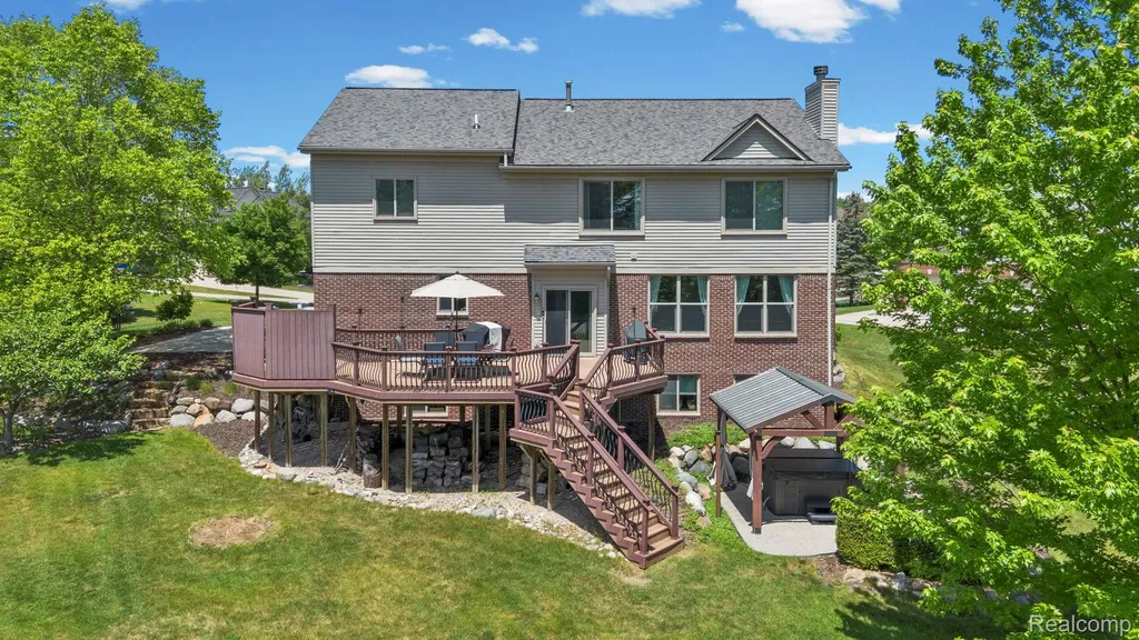 981 Coventry Court Oxford Charter Township MI 48371