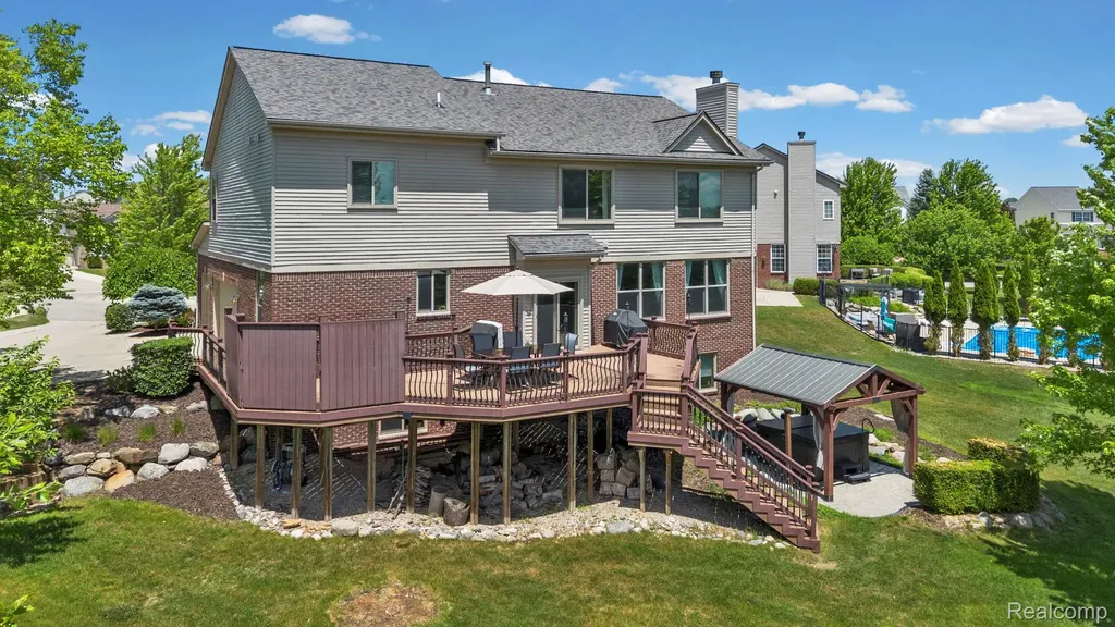 981 Coventry Court Oxford Charter Township MI 48371