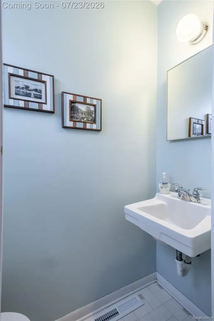 6534 Meadowwood Lane Grand Blanc Charter Township MI 48439
