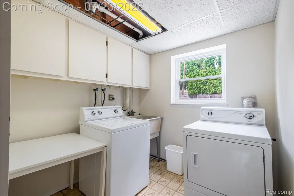 6534 Meadowwood Lane Grand Blanc Charter Township MI 48439