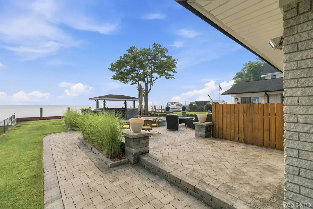 49860 Miller Court Chesterfield Township MI 48047