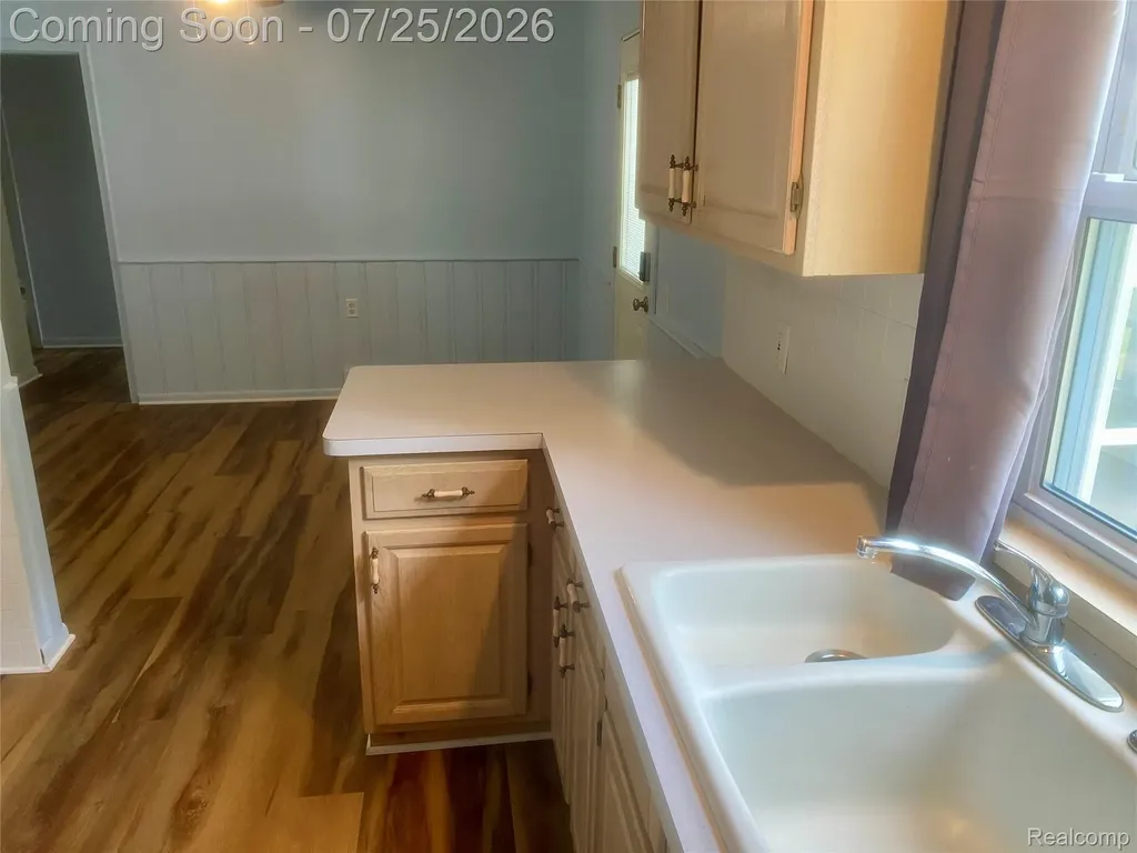 4518 Woodland Ave Avenue Royal Oak City MI 48073