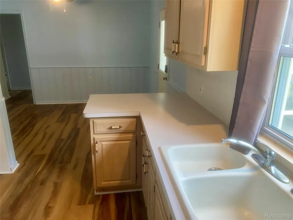 4518 Woodland Avenue Royal Oak City MI 48073