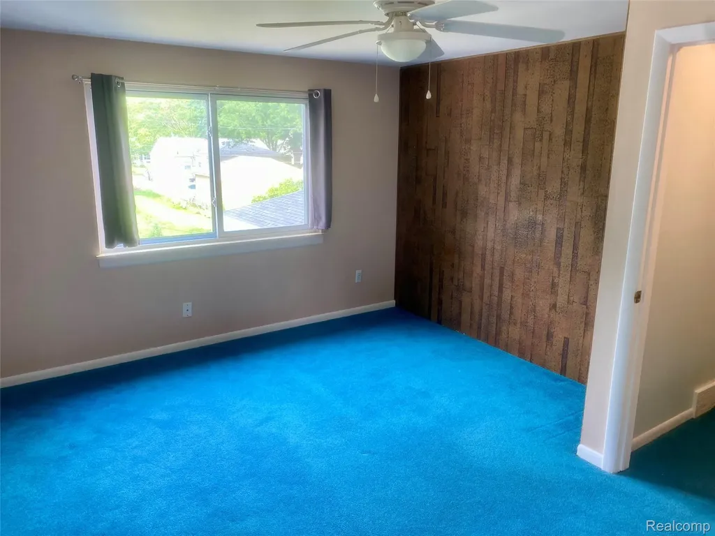 4518 Woodland Avenue Royal Oak City MI 48073