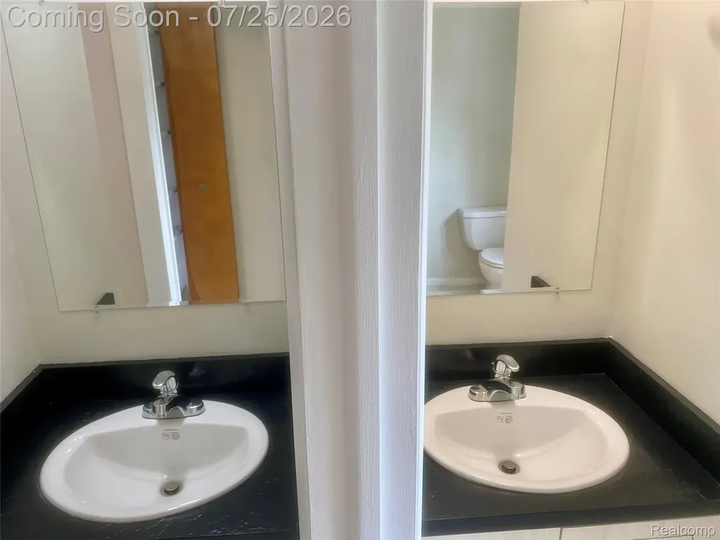 4518 Woodland Ave Avenue Royal Oak City MI 48073