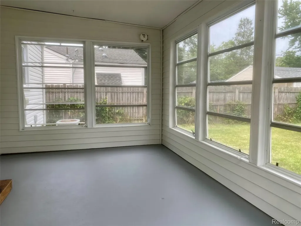 4518 Woodland Avenue Royal Oak City MI 48073