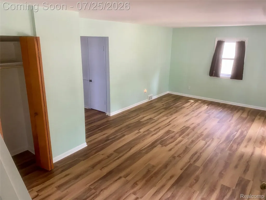 4518 Woodland Ave Avenue Royal Oak City MI 48073