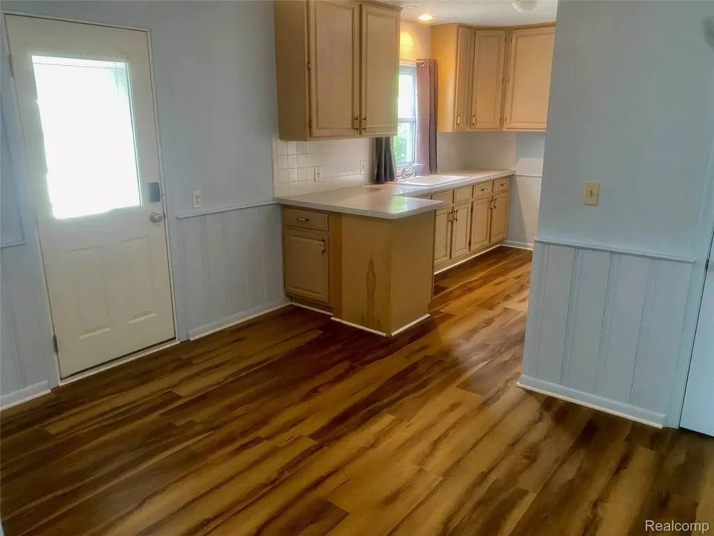 4518 Woodland Avenue Royal Oak City MI 48073