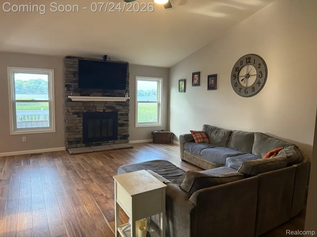 4650 Island Park Drive Waterford Charter Township MI 48329