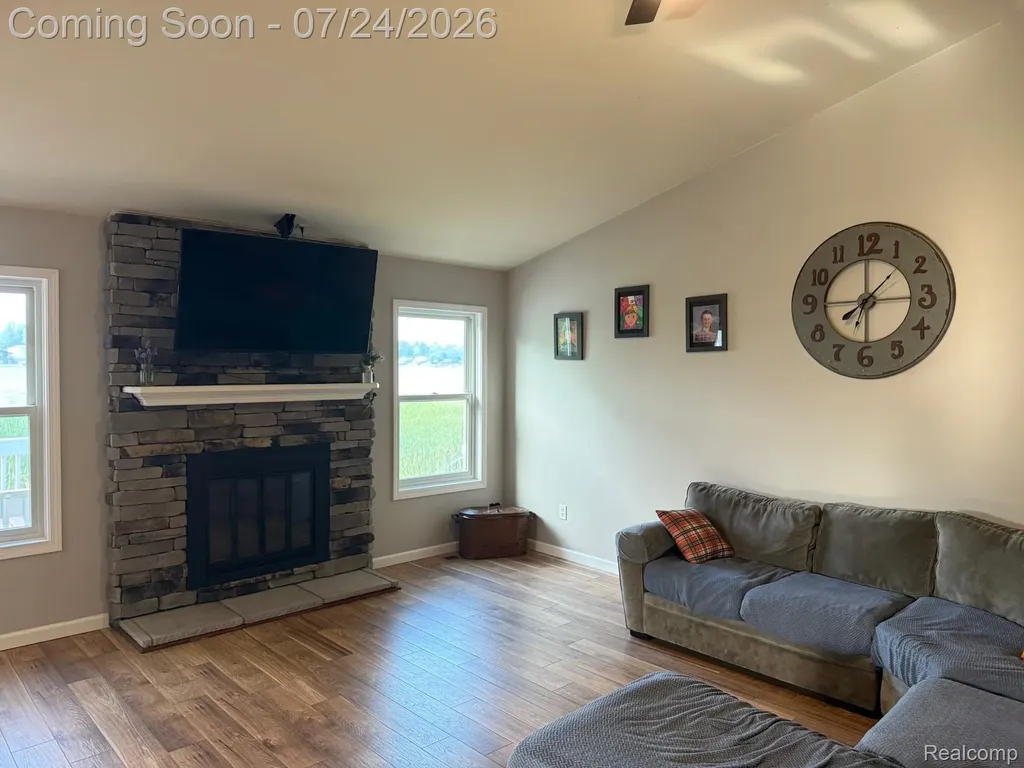 4650 Island Park Drive Waterford Charter Township MI 48329