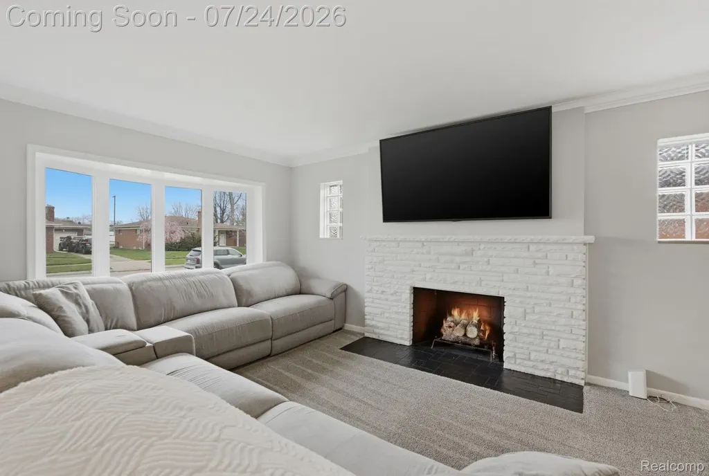 19906 Mauer Street St. Clair Shores City MI 48080