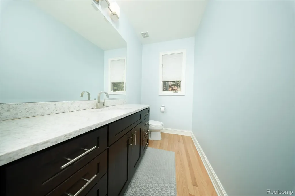 819 Majestic Drive Rochester Hills City MI 48306
