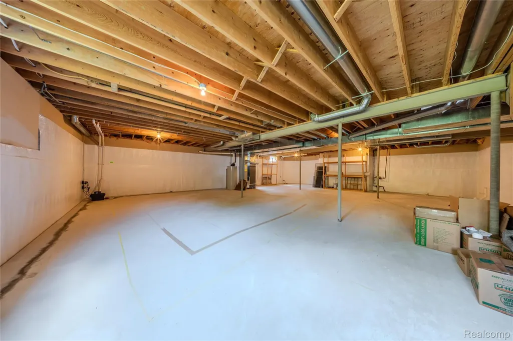 819 Majestic Drive Rochester Hills City MI 48306