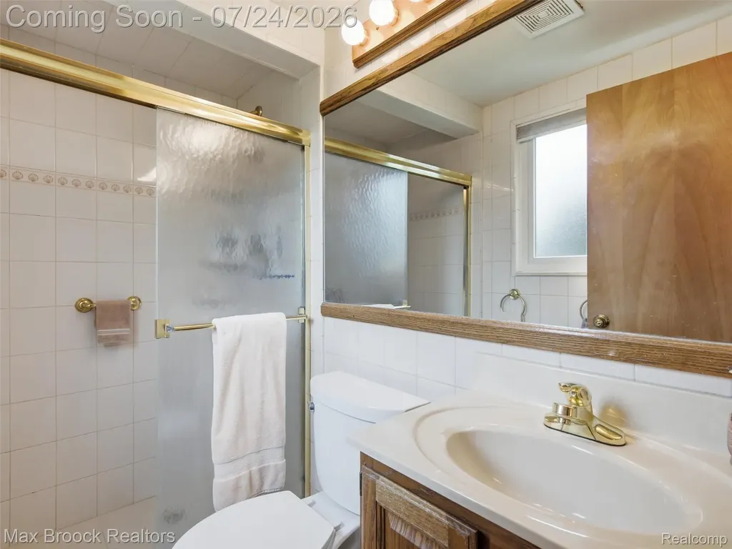 30056 Blancke Drive Warren City MI 48093