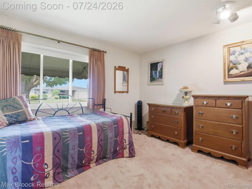 30056 Blancke Drive Warren City MI 48093