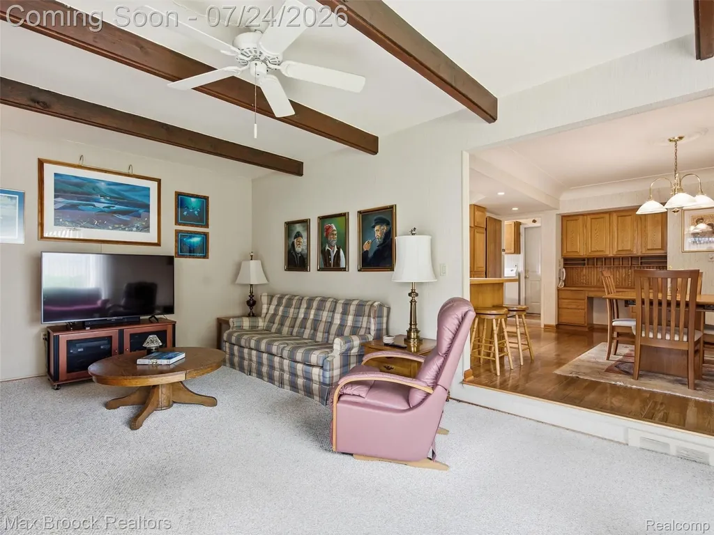 30056 Blancke Drive Warren City MI 48093